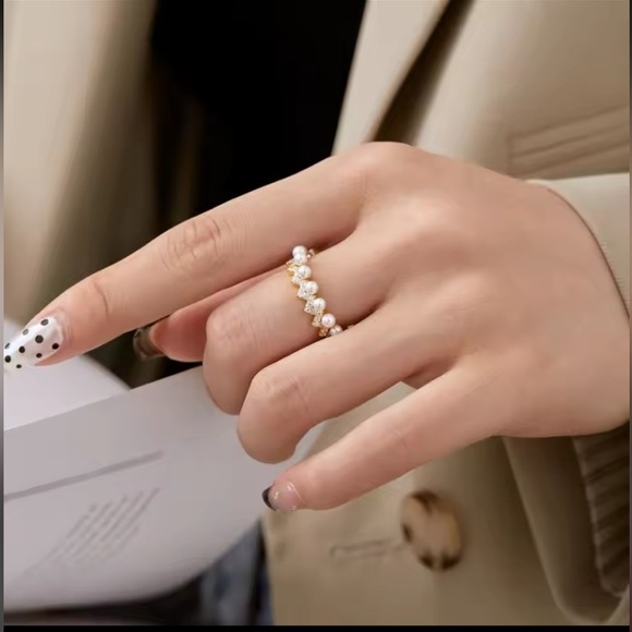 PRICE FIRM: 925 Sterling Silver Pearl Circle Stackable CZ Wedding Fashion
Ring 5 - Picture 3 of 3